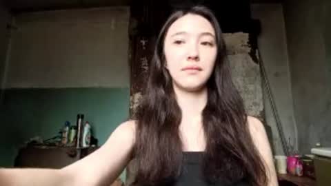 Elara online show from June 22, 2026, 2:35 am