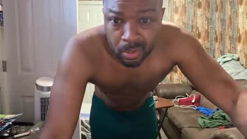 Els9 online show from November 30, 2025, 12:53 pm