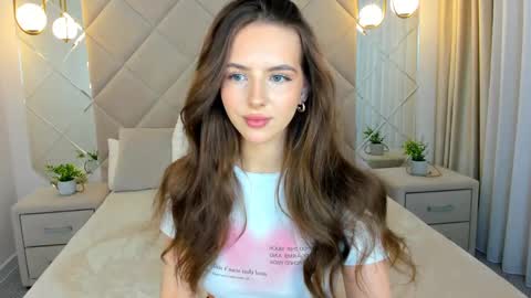 elsa_carterr online show from March 6, 2025, 9:03 am