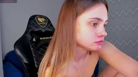 elsa_carterr online show from October 16, 2025, 11:00 am