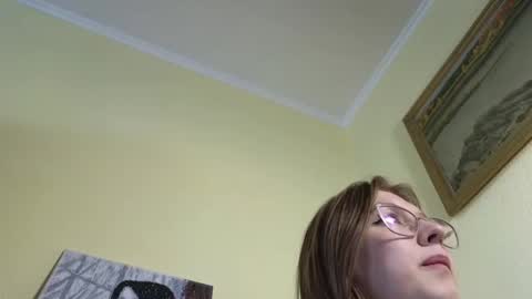 elsaangel online show from February 10, 2025, 7:04 am