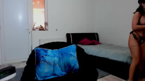 ELSA BBY online show from March 18, 2026, 12:52 pm