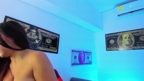 Elsa online show from January 28, 2025, 12:22 pm