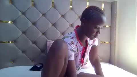 elsie02 online show from January 19, 2026, 11:25 am