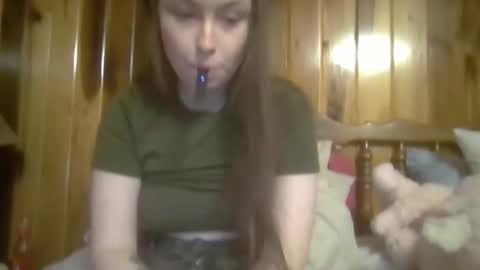 Elsie Rain online show from March 20, 2026, 2:16 am