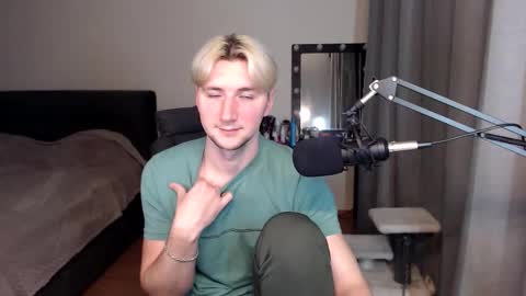 Elvin Vaenight online show from September 10, 2025, 9:37 pm