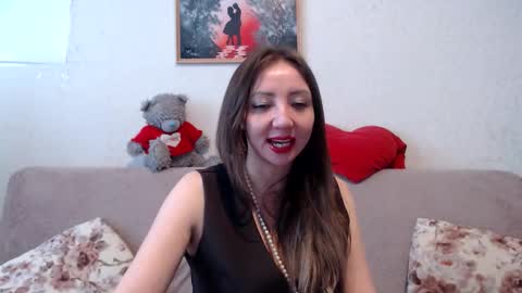 Snapshot of elvinasweet chatting on March 20, 2026, 5:34 am ElvinaSweet online show from March 20, 2026, 5:34 am