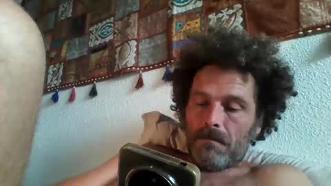 elyjahoye online show from September 13, 2025, 12:05 pm