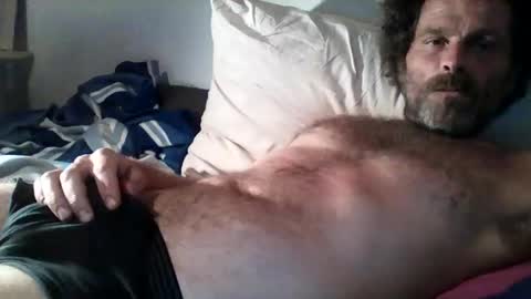 elyjahoye online show from September 17, 2025, 10:55 pm