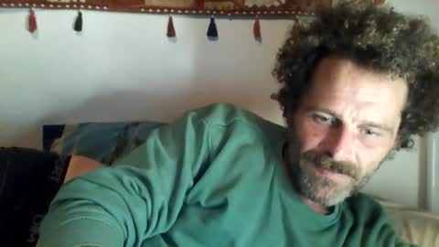 elyjahoye online show from October 13, 2025, 9:26 pm