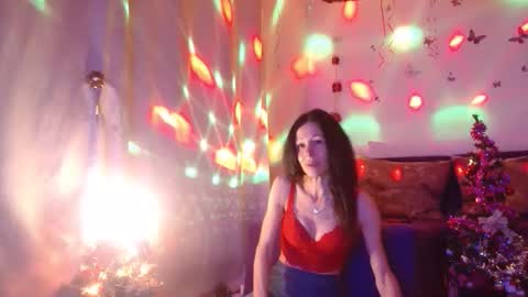 Elisa online show from December 17, 2025, 8:26 pm