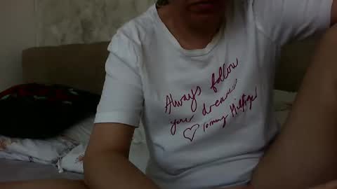 elyseblue online show from January 17, 2025, 10:22 am