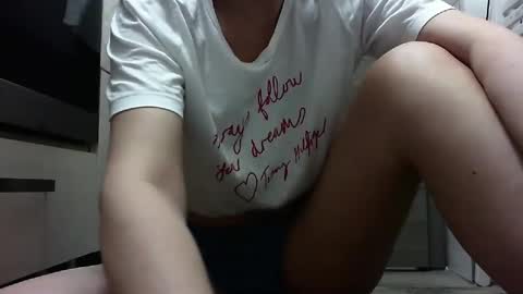 elyseblue online show from January 20, 2025, 5:26 am