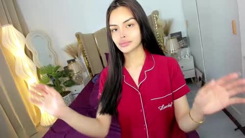 ElysHunter the girl will hunt you  online show from January 19, 2025, 7:15 pm