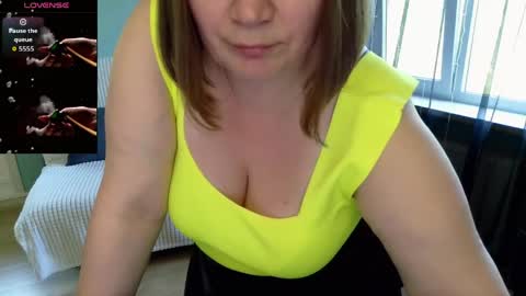 Snapshot of elza1981 chatting on May 23, 2026, 9:13 am elza1981 online show from May 23, 2026, 9:13 am