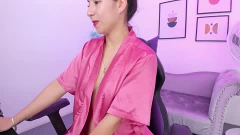 Ema louisx  online show from January 22, 2025, 5:38 pm