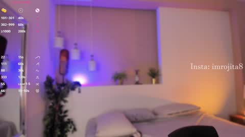 IG imrojita8 online show from December 6, 2024, 3:22 pm