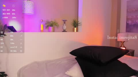 IG imrojita8 online show from December 9, 2024, 3:11 pm