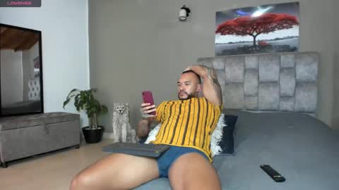 emanuelspencer online show from December 12, 2024, 9:04 pm