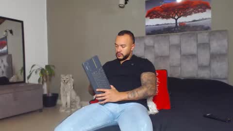 emanuelspencer online show from October 20, 2025, 5:02 pm