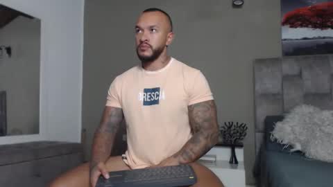 emanuelspencer online show from March 31, 2026, 11:05 pm