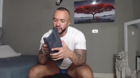 Snapshot of emanuelspencer chatting on June 2, 2026, 5:31 am emanuelspencer online show from June 2, 2026, 5:31 am