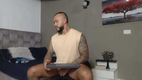 Snapshot of emanuelspencer chatting on June 16, 2026, 7:27 pm emanuelspencer online show from June 16, 2026, 7:27 pm