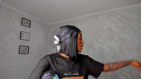 . online show from December 16, 2025, 11:04 am