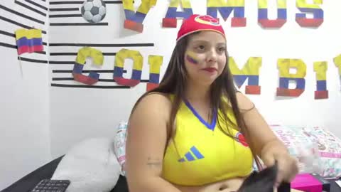 Snapshot of emawalker_ chatting on June 27, 2026, 8:25 pm Ema Walker online show from June 27, 2026, 8:25 pm