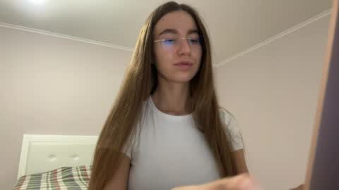 Alina online show from June 4, 2026, 6:36 pm
