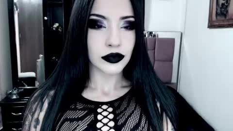 Emerald Black online show from September 12, 2025, 5:29 am