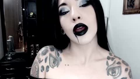 Emerald Black online show from September 29, 2025, 4:50 am