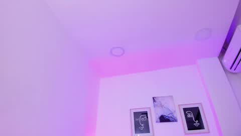 emelie_89 online show from January 27, 2025, 4:11 pm