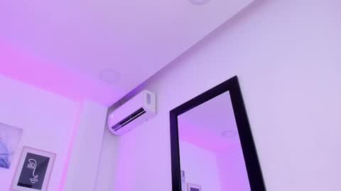 emelie_89 online show from March 4, 2025, 3:04 pm