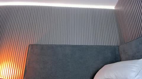 emelie_89 online show from November 12, 2025, 11:43 am