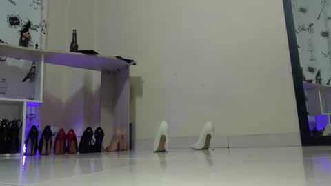 Emely   online show from February 27, 2025, 1:27 am