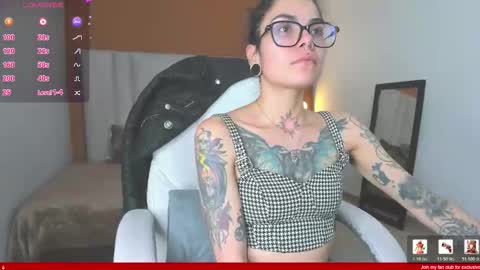 Esmeralda online show from February 17, 2026, 11:11 pm