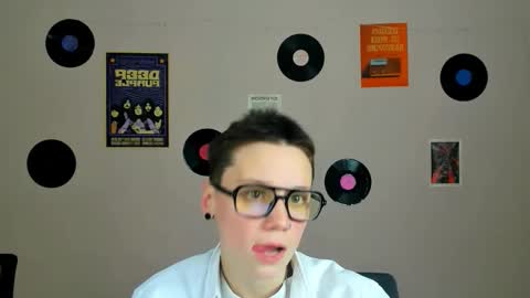 emi_fade online show from February 3, 2026, 9:47 am