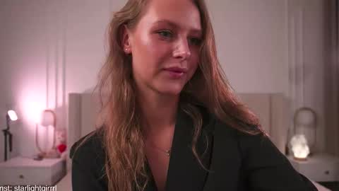 Emi me online show from September 29, 2025, 4:12 pm