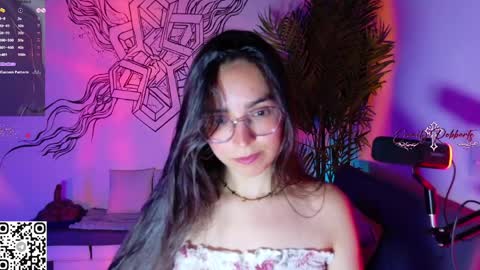 Emmily Roberts online show from April 14, 2026, 1:11 am