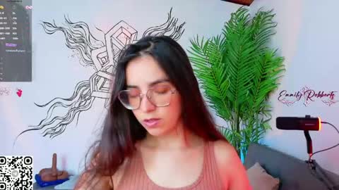 Emmily Roberts online show from April 17, 2026, 8:12 pm