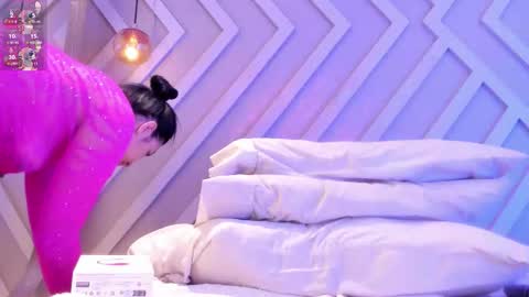 Emily online show from September 23, 2025, 10:40 am