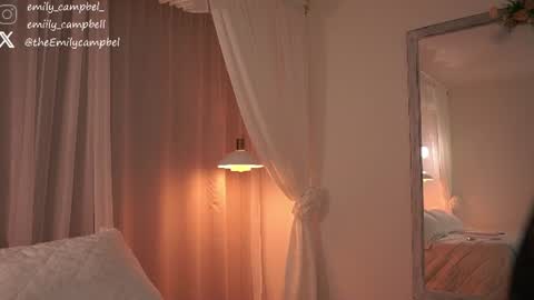 Snapshot of emiilycampbell chatting on July 19, 2026, 10:02 pm Emily Campbell online show from July 19, 2026, 10:02 pm