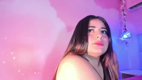 Snapshot of emiilygrace_ chatting on July 21, 2026, 7:49 pm Emiily Grace online show from July 21, 2026, 7:49 pm