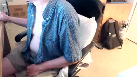 Snapshot of emil_karpo chatting on June 7, 2026, 3:27 pm Terrance1st online show from June 7, 2026, 3:27 pm