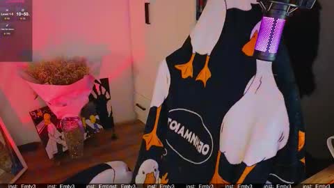 Emili online show from November 15, 2025, 5:20 pm