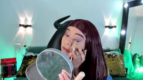 Emili roux online show from March 31, 2026, 10:15 am