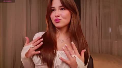 emilia_dream online show from November 6, 2025, 4:30 pm