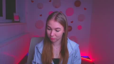 Emilia online show from March 4, 2025, 9:07 am