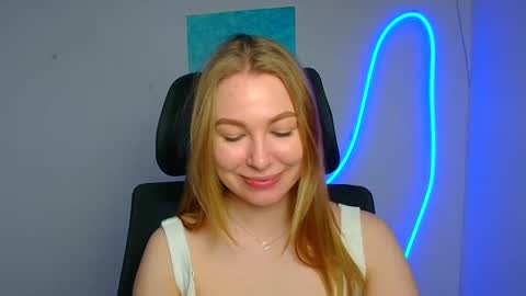 Emilia online show from April 4, 2026, 5:49 am